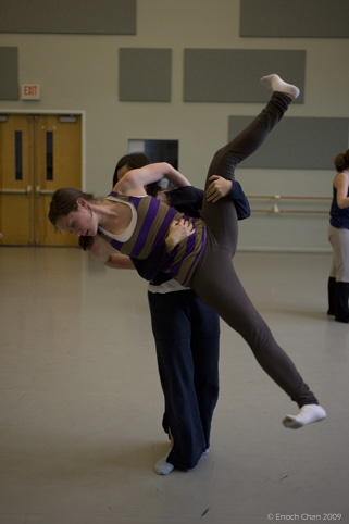 carrie + lindsay backwards lift 1951